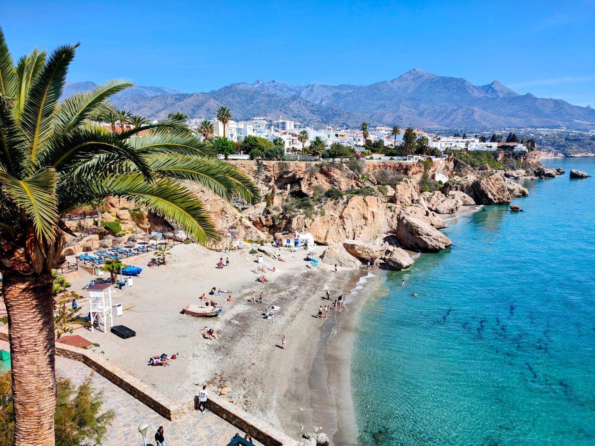 Renovated Apartment On Beachside With Pool Nerja Exterior foto